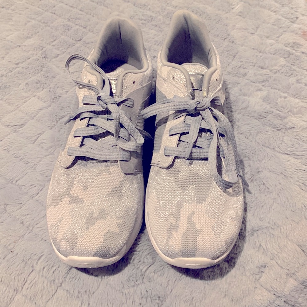 Avia Women’s Memory Foam Silver Camo Print Trainers